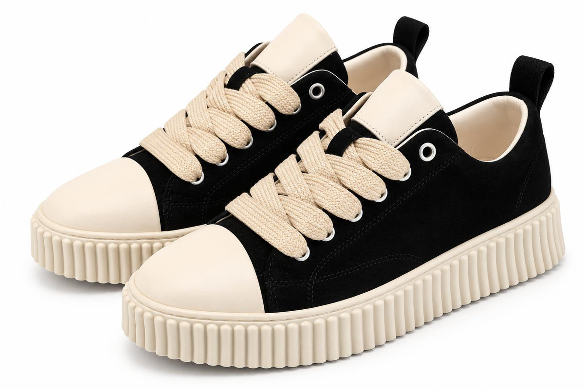 VANTA Sneakers
